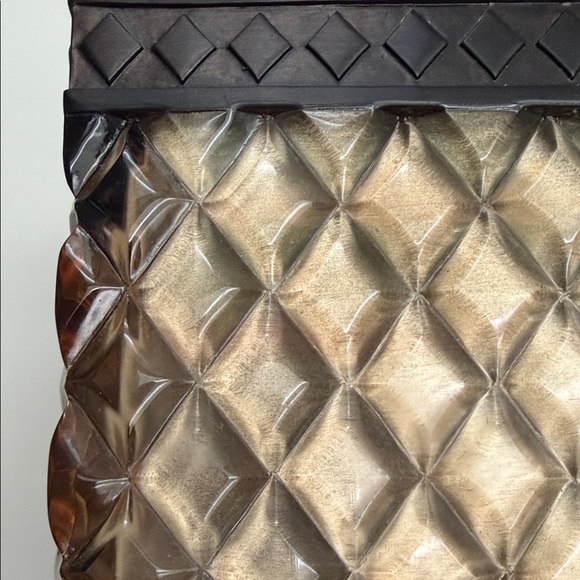 Elegant Brown Tissue Box Holder - Picture 4 of 6